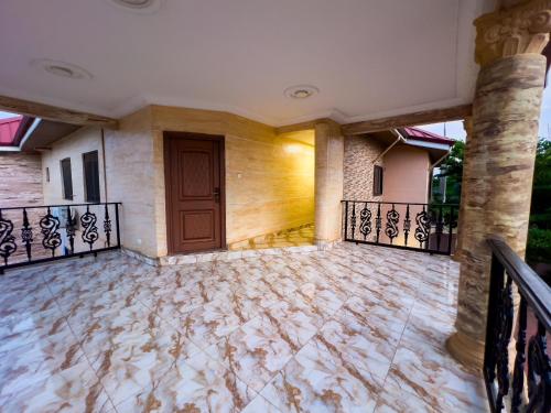 Branch-Lina in อมาซามัน