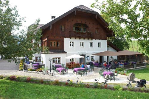 B&B Mondsee - Erlachmühle - Bed and Breakfast Mondsee