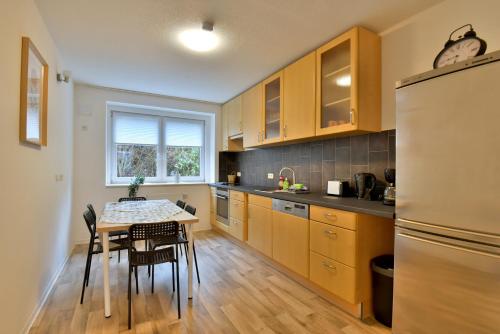 bucătărie, Monteurwohnung Tobias Suhl in Suhl