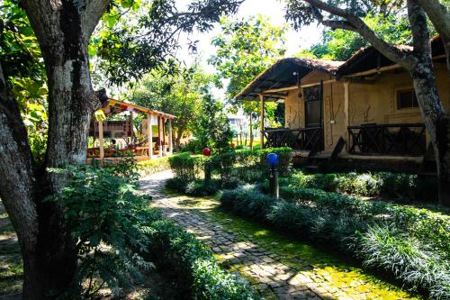 Exterior view, Wild Planet Eco Retreat in Thakudwara