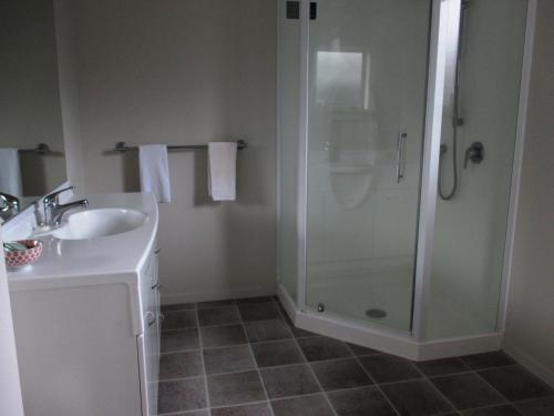 塔拉威拉河旅馆