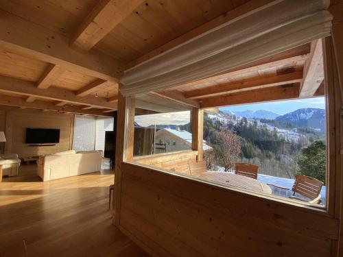 Chalet image 2