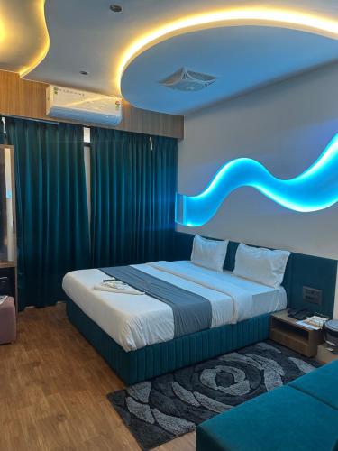 4 king beds