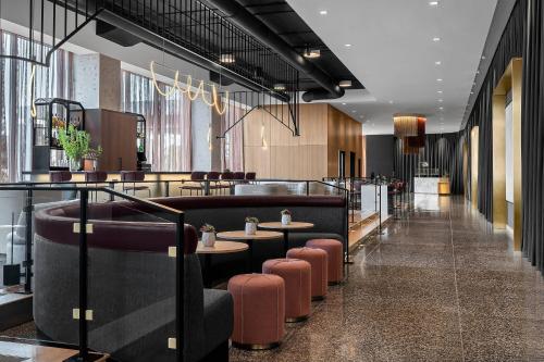 Renaissance Milwaukee West Hotel in Wauwatosa, USA