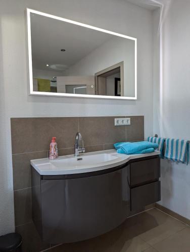 Fürdőszoba, Schlosserei Weinlokal in Kapellen-Drusweiler