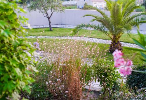B&B Hôtel Villeneuve Loubet Village - main image