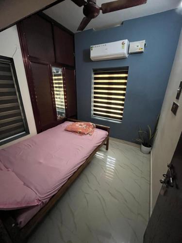 1 queen bed
