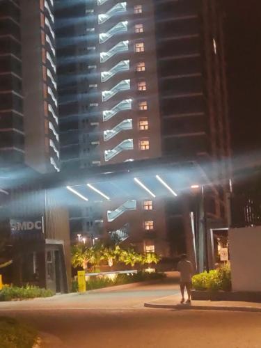 MyHome Condo with Balcony - 출입구