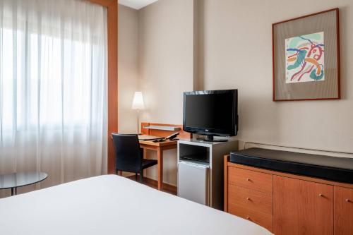 AC Hotel A Coruna - image 14