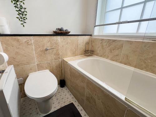 Beautiful 2 Bed City Centre - FREE Private Parking - Long Stay Rates Available, Leeds (foto 8)