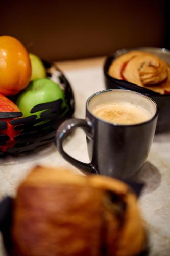 Hotel Royal Elysées - image 3