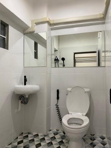 Sabaidee DonMueang Airport Apartment - 화장실