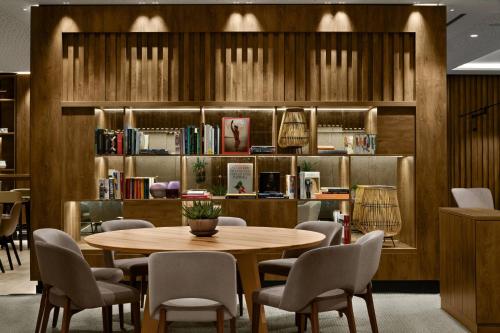 בר/טרקלין, AC Hotel Innsbruck in אינסברוק