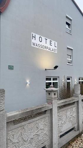 Hotel Wasserpalast - breakfast for free!!! 5