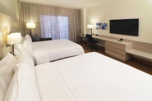 626985158 Holiday Inn Express Monterrey Galerias-San Jeronimo by IHG