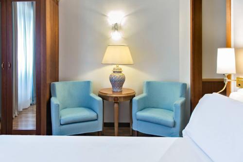 Renaissance Naples Hotel Mediterraneo - image 6