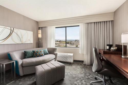 Courtyard By Marriott Salinas Monterey - image 10