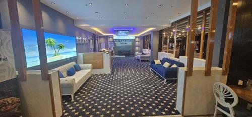 ردهة, SKYBLUE İSTANBUL HOTEL in توزلا