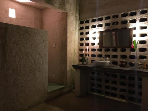 Bathroom, barefoot jungle studios in Macario Gomez