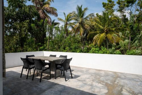 Villa with Private Pool image 8