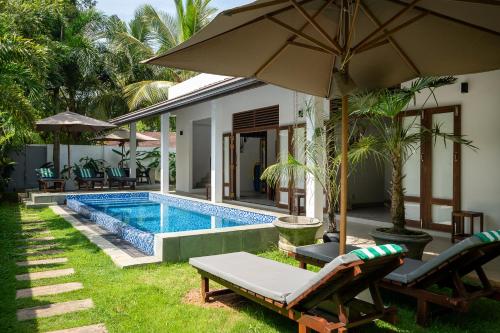 Villa with Private Pool image 1