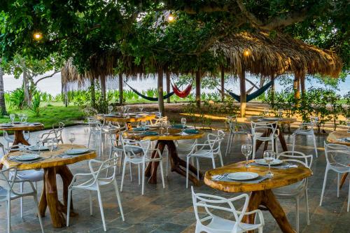 Restaurant, Hotel Rosario de Mar by Tequendama in Rosario Islands