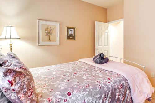 Boulder Lake Access Townhome with Deck! Boulder Lake Access Townhome with Deck!