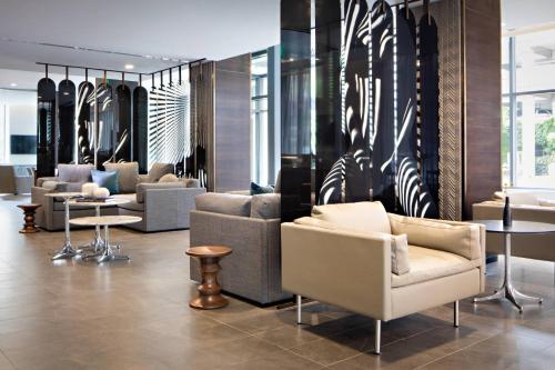 AC Hotel Grand Rapids Downtown - 로비