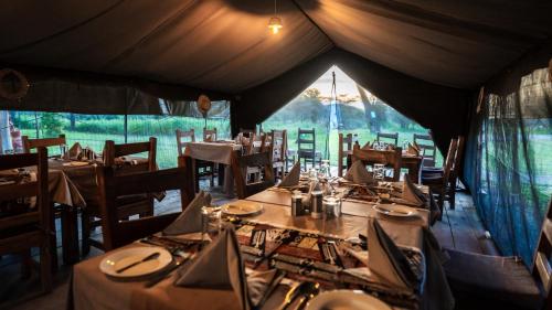 Restaurant, Africa Safari South Serengeti Ndutu Camping in Ngorongoro