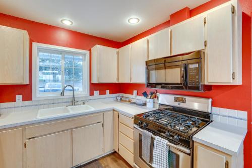 6 Mi to Dtwn Lewiston Quiet Home with Views in Clarkston (WA)