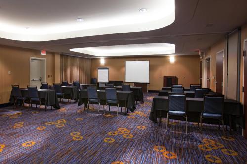 Courtyard by Marriott Fayetteville Courtyard by Marriott Fayetteville