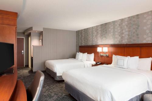 Courtyard by Marriott Fort Smith Downtown - image 3