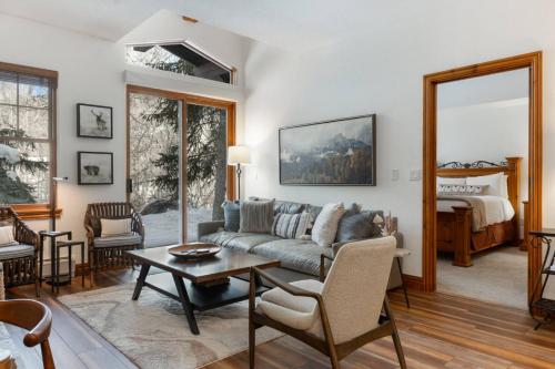 Lodge at Brookside 106 in Avon, USA