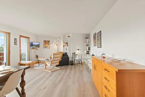 Appartement avec magnifique vue sur la vallée in Crans-Montana, Schweiz