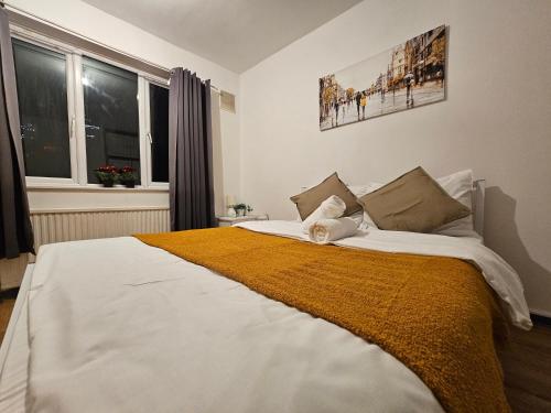 London E14 Stay, Londyn