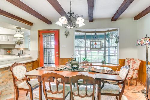Family Home on 30 Acres in Manvel! in Manvel (TX)