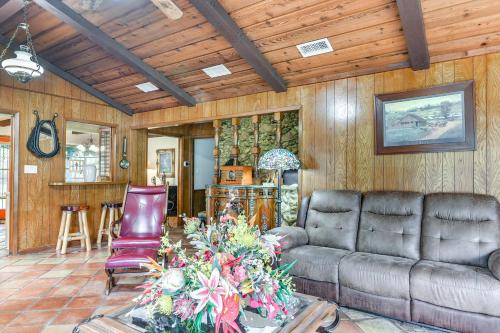 Family Home on 30 Acres in Manvel! in Manvel (TX)