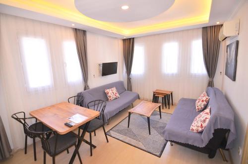 One-Bedroom Apartment with Balcony