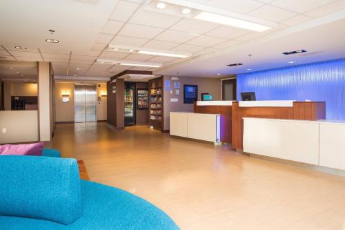大堂, Fairfield by Marriott Inn & Suites Raynham Middleborough/Plymouth in 米德爾伯勒