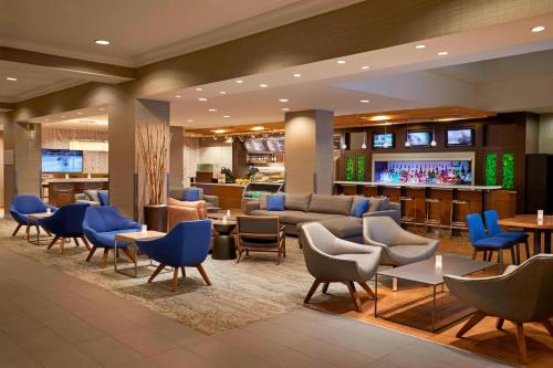 Courtyard by Marriott Toronto Downtown, Toronto