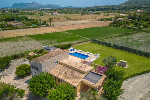 Four-Bedroom Holiday Home image 3
