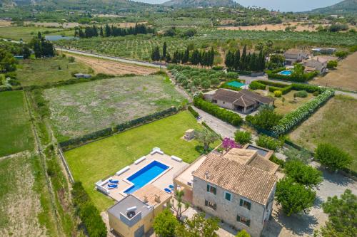 Four-Bedroom Holiday Home image 2
