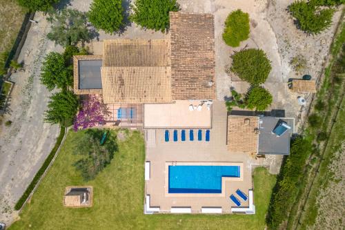 Four-Bedroom Holiday Home image 1