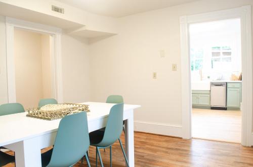 Cozy Gordonsville Cottage on Main Street in กอร์ดอนวิลล์ (VA)