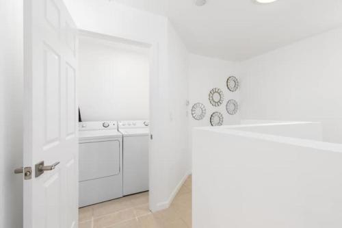 3 bedroom near Culver City-Palms detail