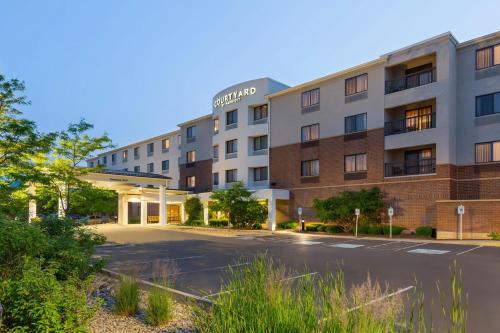 Courtyard by Marriott Madison West / Middleton in Middleton, USA