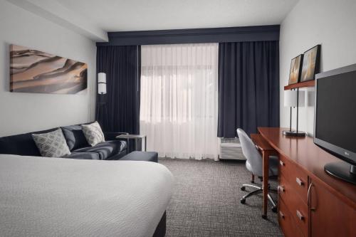 King Room with Sofa Bed
