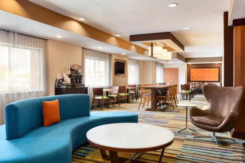 Fairfield Inn & Suites by Marriott Toledo Maumee - main image