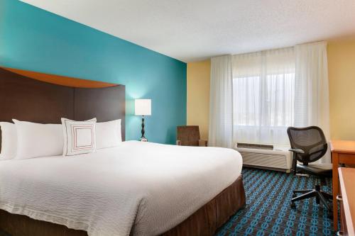 Fairfield Inn & Suites by Marriott Toledo Maumee - image 10