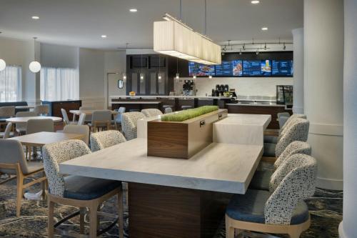 Restaurant, Courtyard by Marriott Sandestin at Grand Boulevard in Destin (FL)